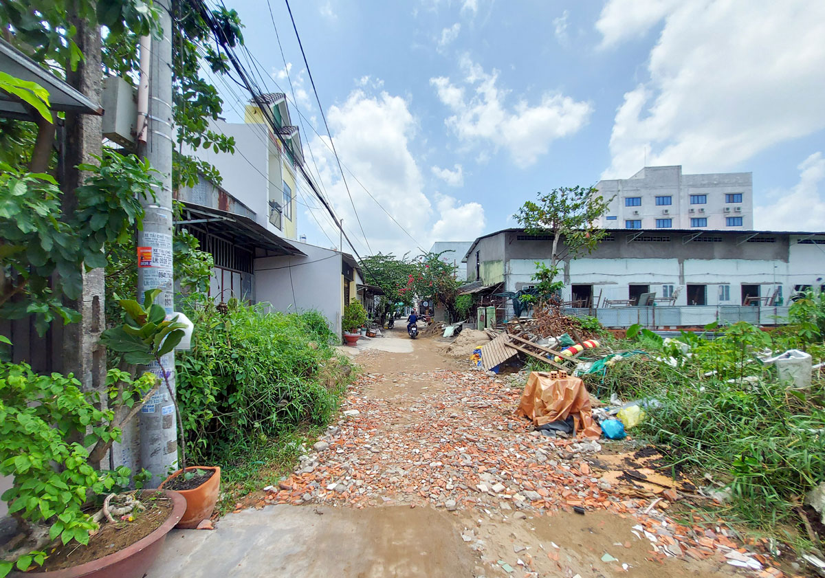 Có những dự án quy hoạch từ 10 đến 20 năm vẫn nằm “đắp chiếu”.
