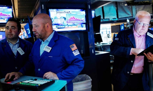 Chứng khoán Mỹ giằng co trước cuộc họp Fed, giá dầu kiểm định ngưỡng 100 USD/thùng