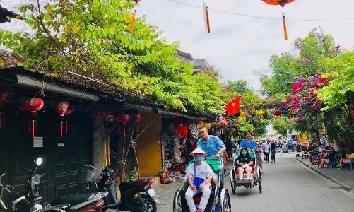 Cổ phiếu nào hưởng lợi khi Việt Nam chính thức mở cửa đón khách quốc tế từ 15/3?