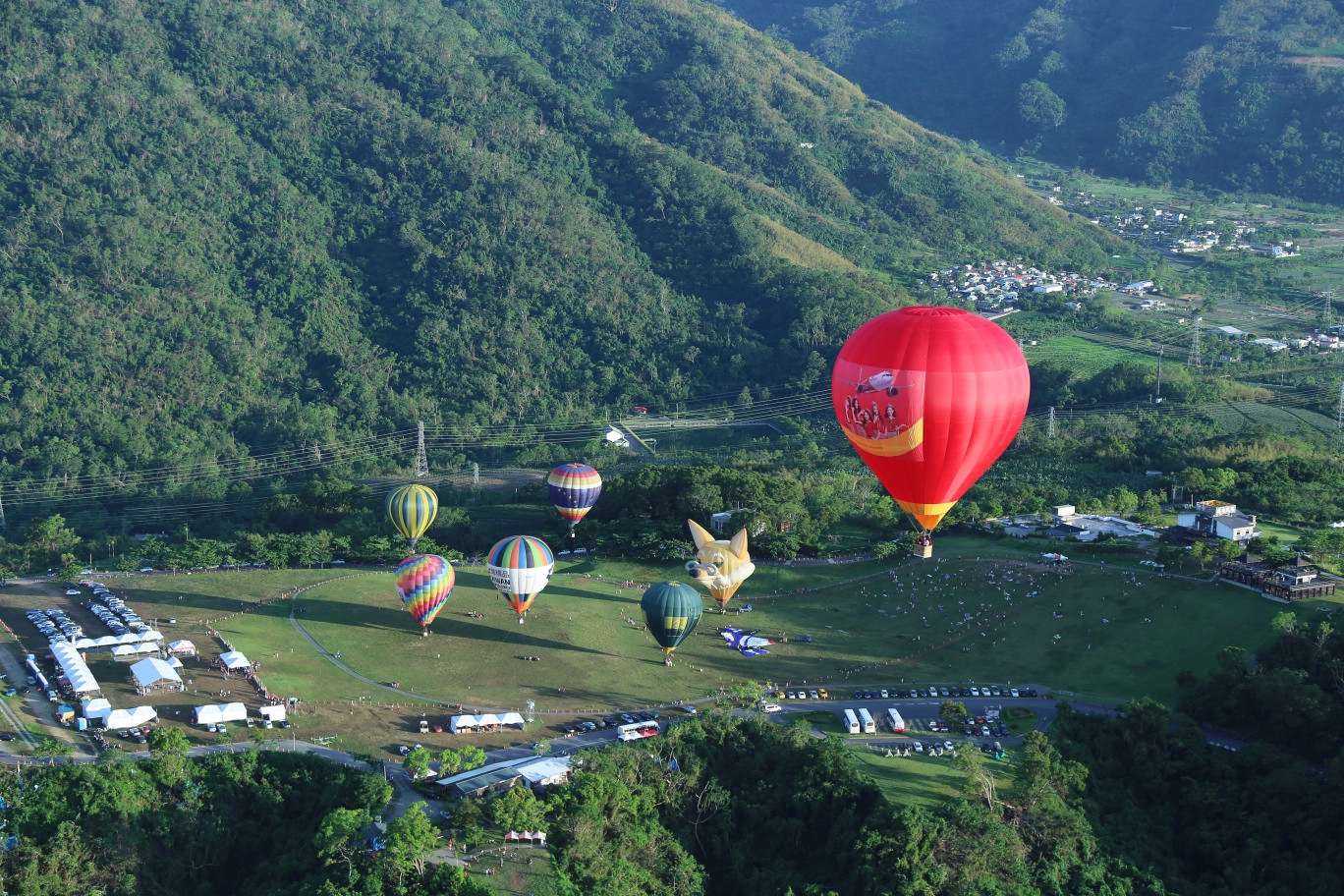 Khinh khí cầu Vietjet sẽ đại diện cho Việt Nam ở Lễ hội Khinh khí Cầu Quốc tế 2022 lần đầu tiên được tổ chức tại Tuyên Quang.