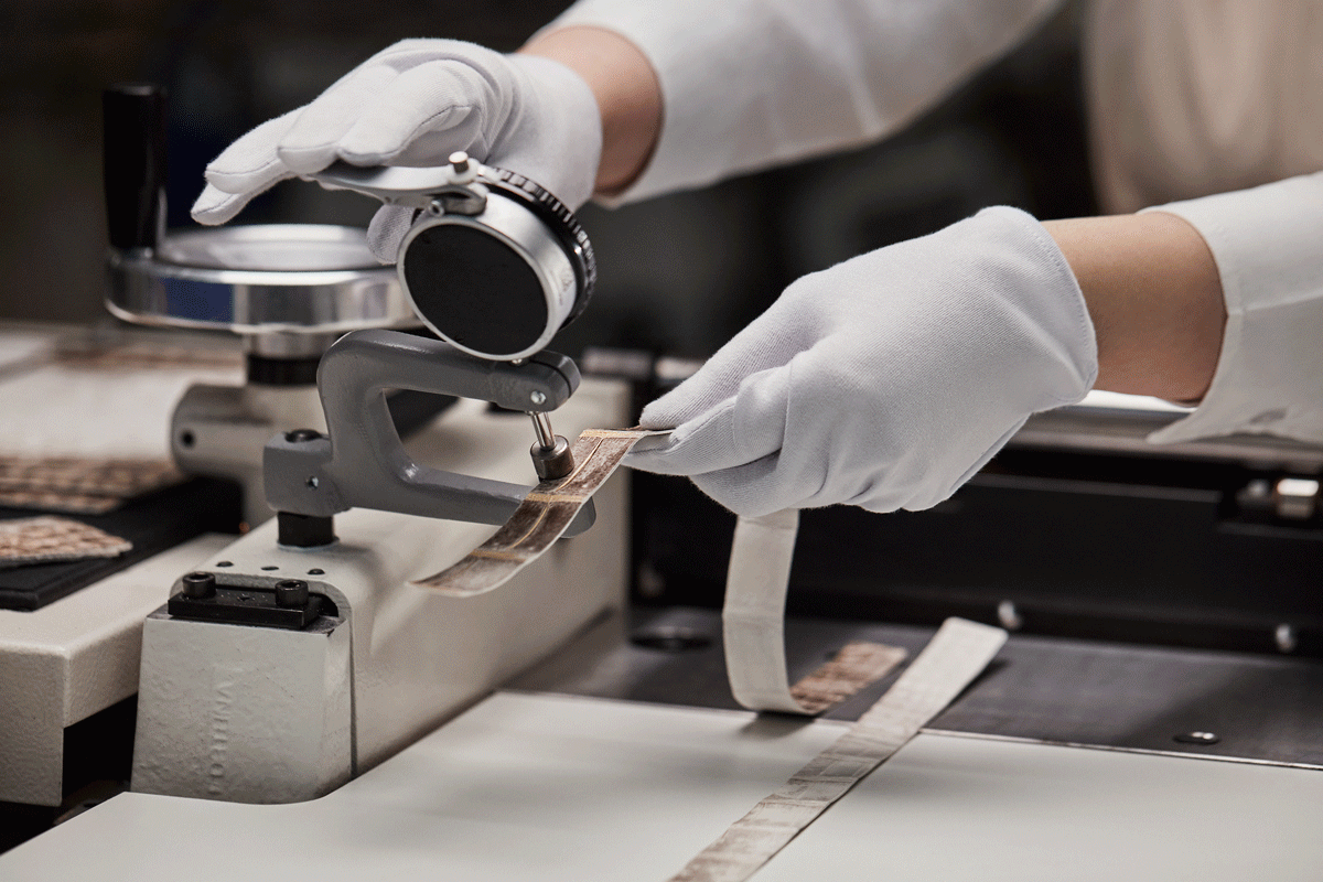 Nghệ thuật chế t&aacute;c da exotic đỉnh cao được Louis Vuitton ph&ocirc; diễn tr&ecirc;n c&aacute;c d&ograve;ng t&uacute;i nổi danh của thương hiệu.