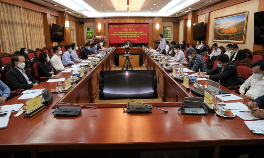 Yêu cầu tham mưu về chủ trương, chính sách về phát triển nông nghiệp, nông dân, nông thôn đòi hỏi phải có những đột phá, phù hợp với tình hình mới.