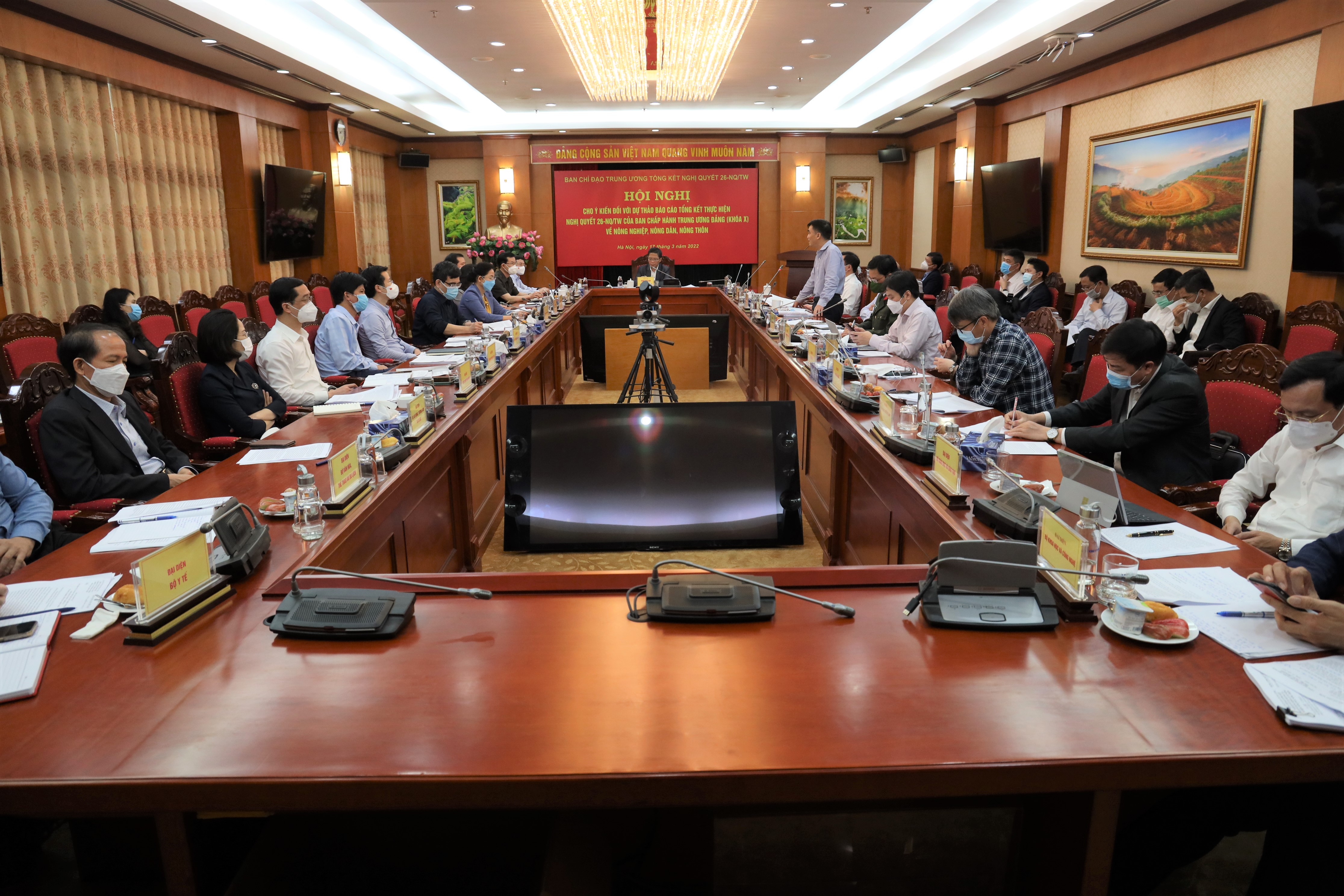 Yêu cầu tham mưu về chủ trương, chính sách về phát triển nông nghiệp, nông dân, nông thôn đòi hỏi phải có những đột phá, phù hợp với tình hình mới.