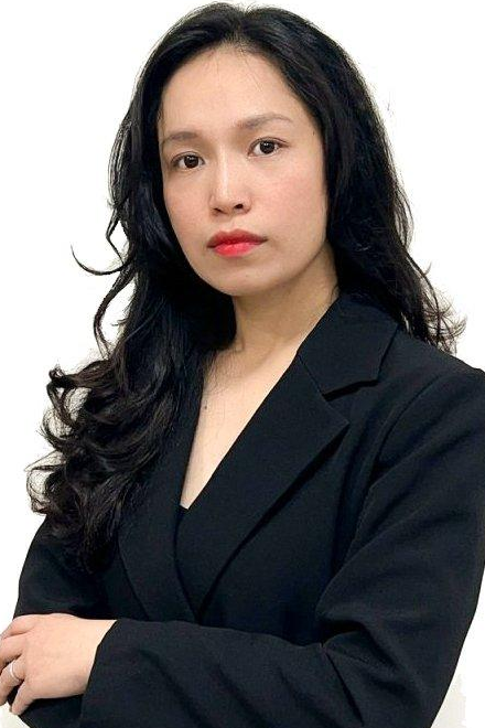 B&agrave; Nguyễn Phương Thanh - Gi&aacute;m đốc điều h&agrave;nh chuỗi thương hiệu STC.