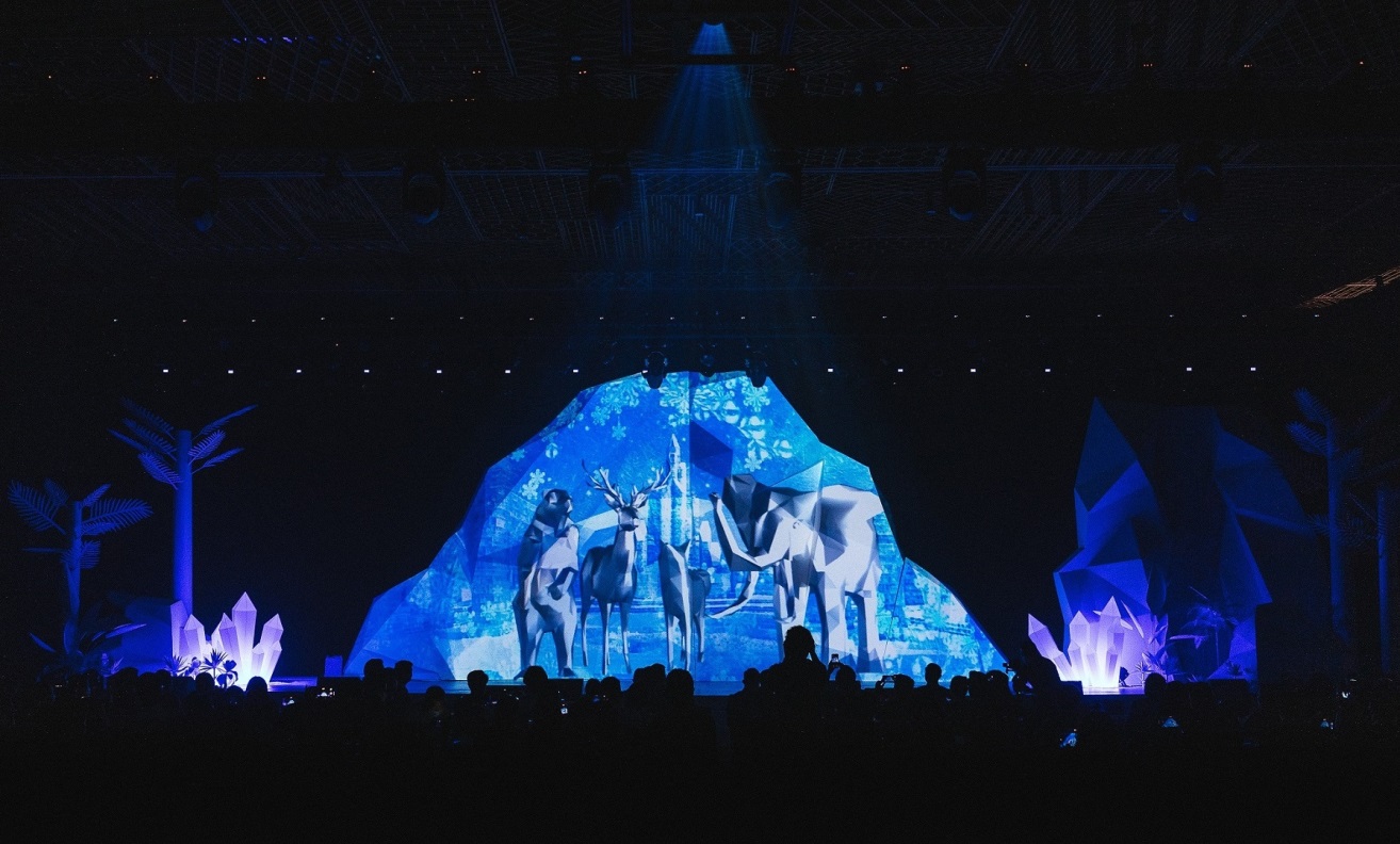 Khu rừng băng tuy&ecirc;́t là gia đình, là &ldquo;nơi h&ocirc;̣i ng&ocirc;̣&rdquo; thú vị của các loài đ&ocirc;̣ng v&acirc;̣t Bắc cực, Nam cực và cả mi&ecirc;̀n nhi&ecirc;̣t đới.