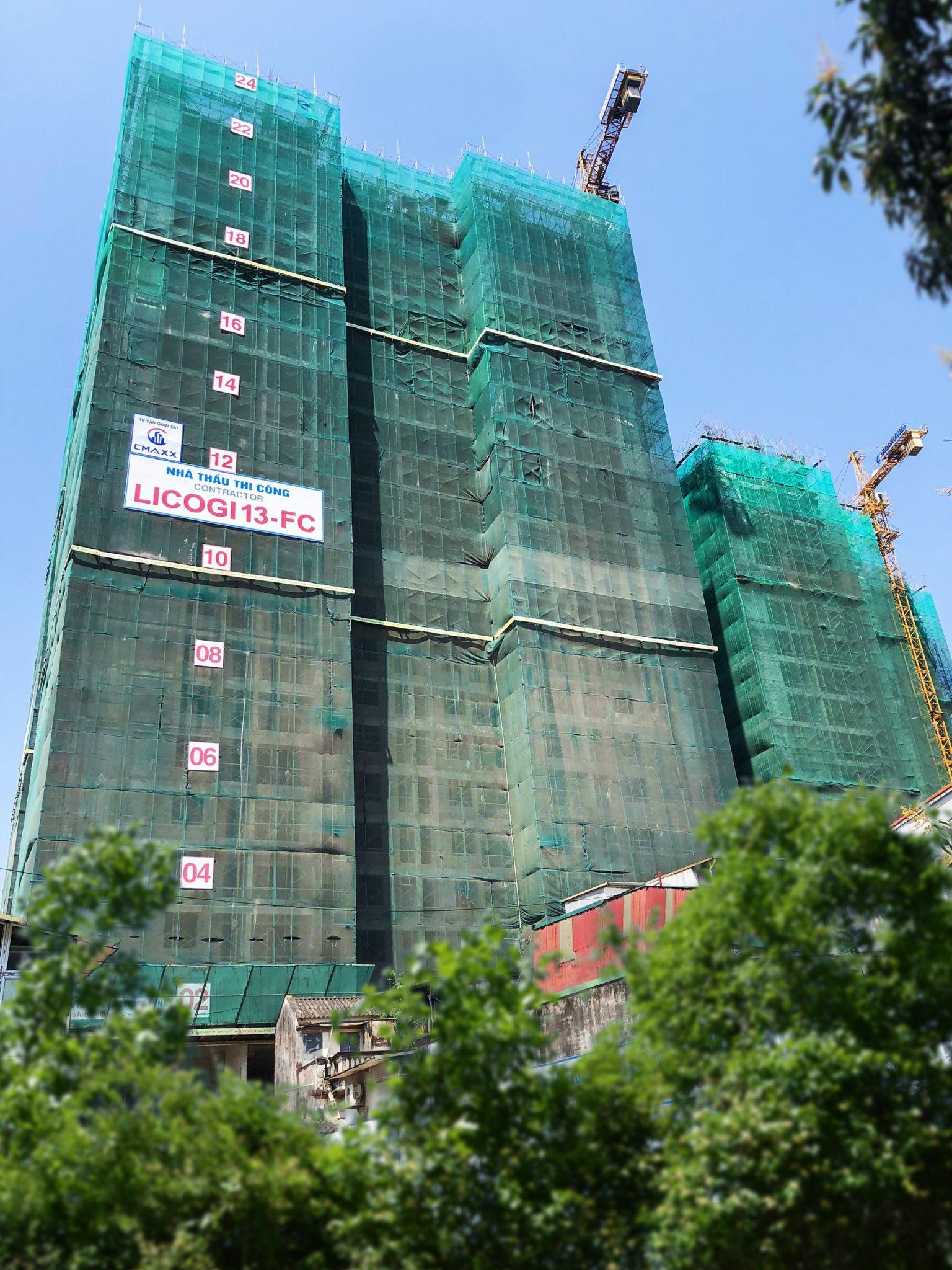 Fantasy Tower c&oacute; tốc độ x&acirc;y dựng thần tốc, đạt 24/27 tầng v&agrave; dự kiến sẽ b&agrave;n giao v&agrave;o qu&yacute; 4 năm nay.