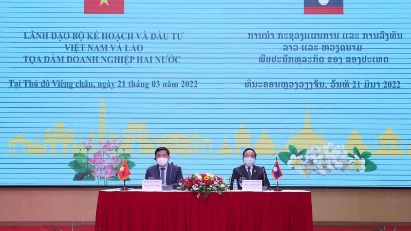 Vietnam & Laos to cooperate in transport and energy infrastructure