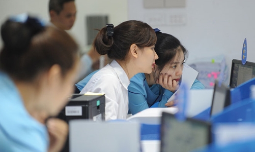 Lương cao, đãi ngộ tốt, doanh nghiệp vẫn “khát” nhân sự cấp cao