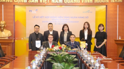 PVcomBank & Vemanti Group sign digital banking platform agreement