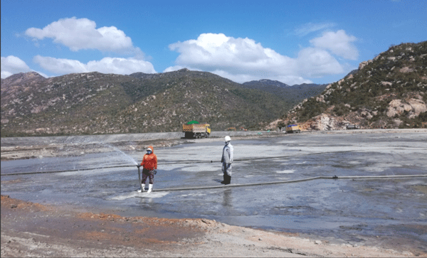 Xử lý tro xỉ thải tại nhà máy Nhiệt điện Vĩnh Tân, Bình Thuận