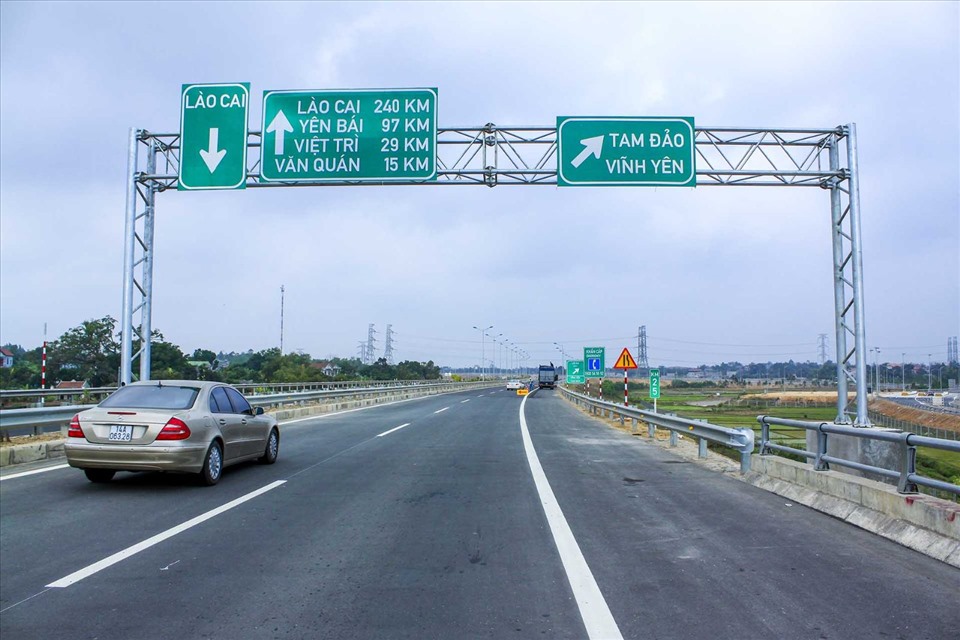 Cao tốc Hà Nội - Lào Cai kết nối giao thông các tỉnh miền núi phía Bắc.