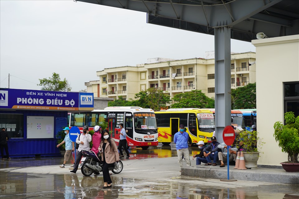 Hoạt động vận tải đường bộ, vận tải đường thủy nội địa, hàng hải trên địa bàn có dịch ở cấp 1, cấp 2, cấp 3, cấp 4 đều được phép hoạt động nhưng phải thực hiện biện pháp phòng, chống dịch Covid-19.