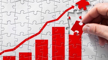 Profit expectations differ among listed companies