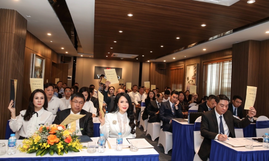 Đại hội cổ đông năm 2021 của Vinahud khi ra mắt của các cổ đông mới.