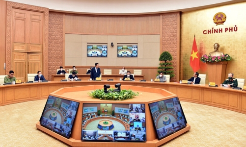 Mưa lớn trái mùa bất thường, các tỉnh miền Trung thiệt hại nặng nề