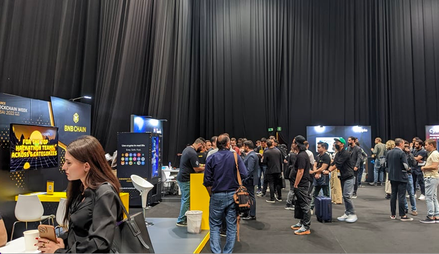 Binance Blockchain Week l&agrave; nơi quy tụ h&agrave;ng trăm nh&agrave; s&aacute;ng lập dự &aacute;n, chiến lược gia, c&aacute;c nh&agrave; đầutư v&agrave; quỹ đầu tư trong ng&agrave;nh c&ocirc;ng nghiệp Blockchain - Ảnh: Thanh Trực.