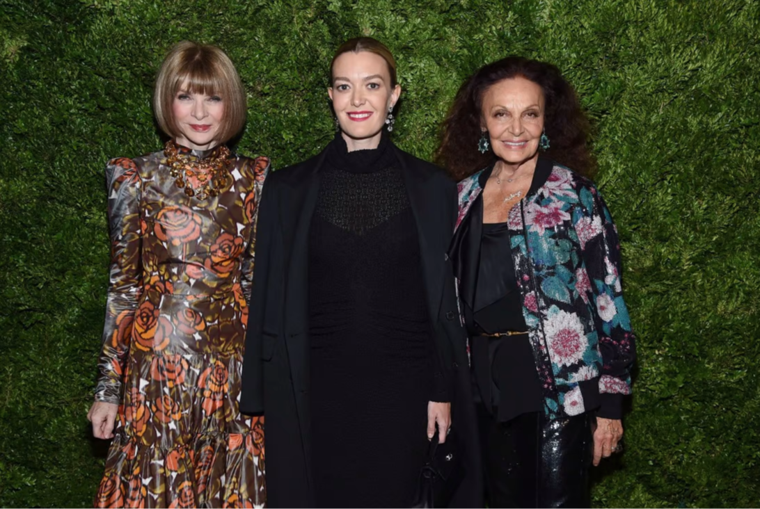 Tổng biên tập tạp chí Vogue Anna Wintour, Marta Ortega và Diane von Furstenberg tại Lễ trao giải CFDA / Vogue Fashion Fund 2019 ở New York.