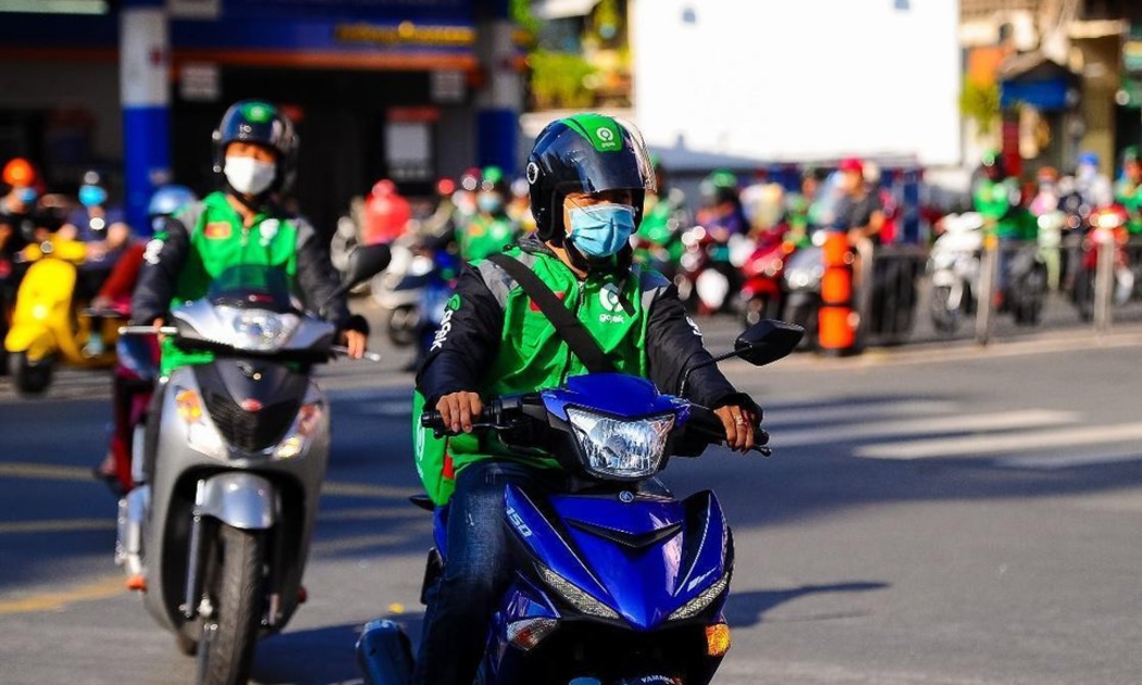Mức lương bình quân nhóm ngành Tài xế giao nhận tăng trưởng cao nhất với 11,2%.