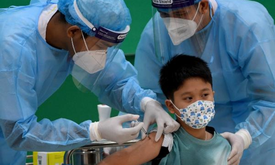 Theo đại diện Bộ Y tế, thời gian tới khi triển khai tiêm vaccine cho trẻm em chắc chắn sẽ có khó khăn