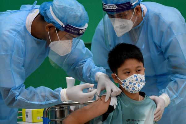 Theo đại diện Bộ Y tế, thời gian tới khi triển khai tiêm vaccine cho trẻm em chắc chắn sẽ có khó khăn