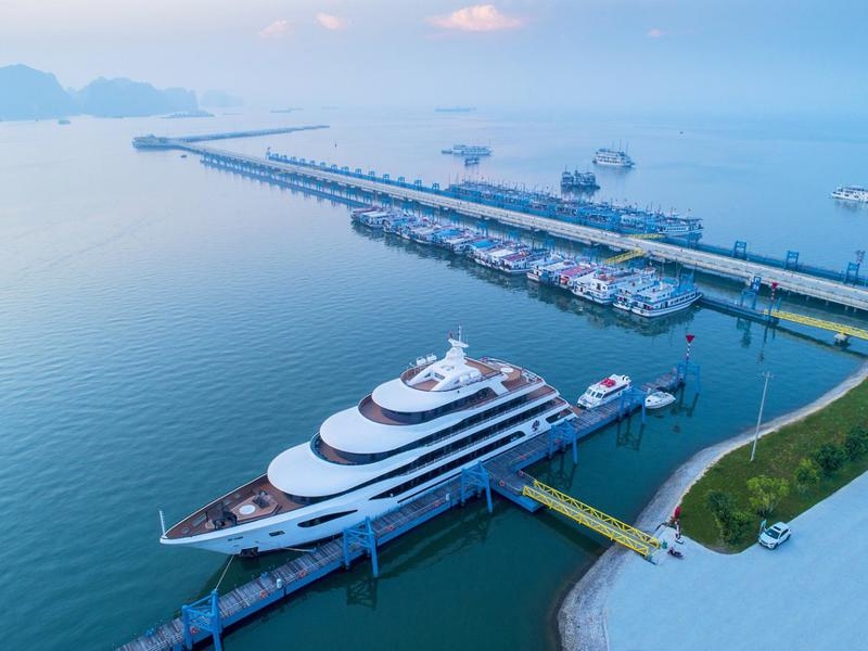 Hai Phong & Quang Ninh link with central provinces in tourism