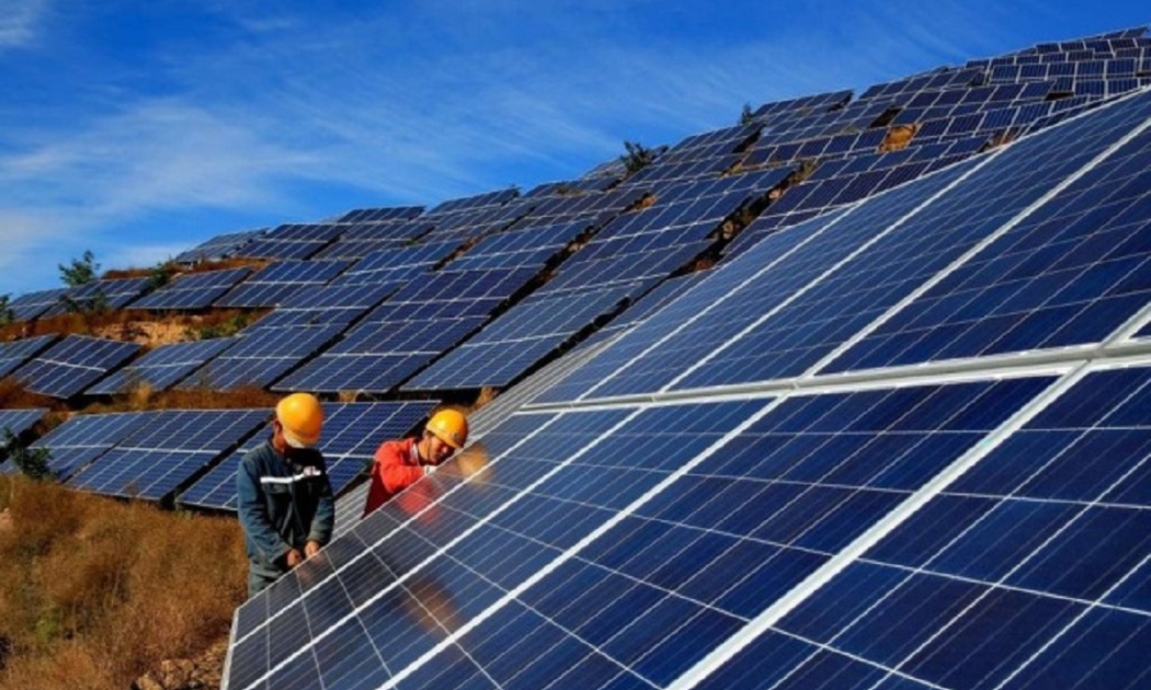 Sản phẩm bị cáo buộc là tế bào và mô-đun quang điện làm từ silicon tinh thể.