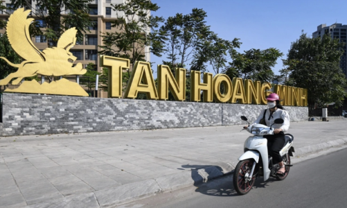 Cổ phiếu bất động sản, ngân hàng đua nhau giảm sau sự kiện Tân Hoàng Minh, chuyên gia nói mất vài phiên để cân bằng