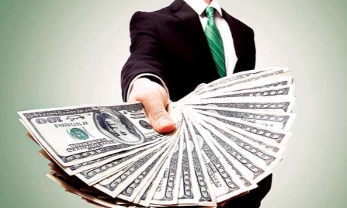 Vốn ngoại vào Việt Nam cải thiện, cổ phiếu ngân hàng, hàng hóa hút dòng tiền