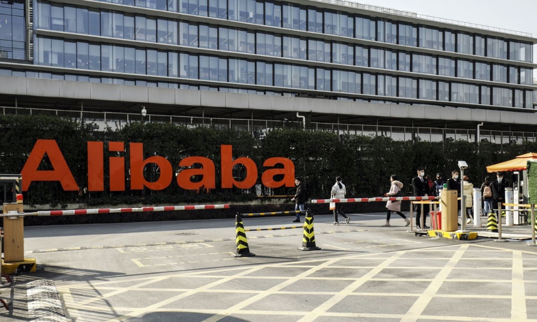 Alibaba hiện niêm yết cổ phiếu ở Mỹ và Hồng Kông - Ảnh: Reuters