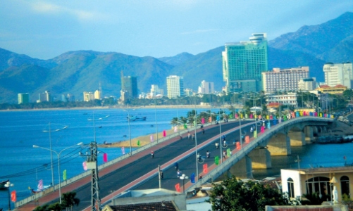 Khánh Hòa thành thành phố trực thuộc Trung ương năm 2030: Dự án hạ tầng giao thông nào được ưu tiên?