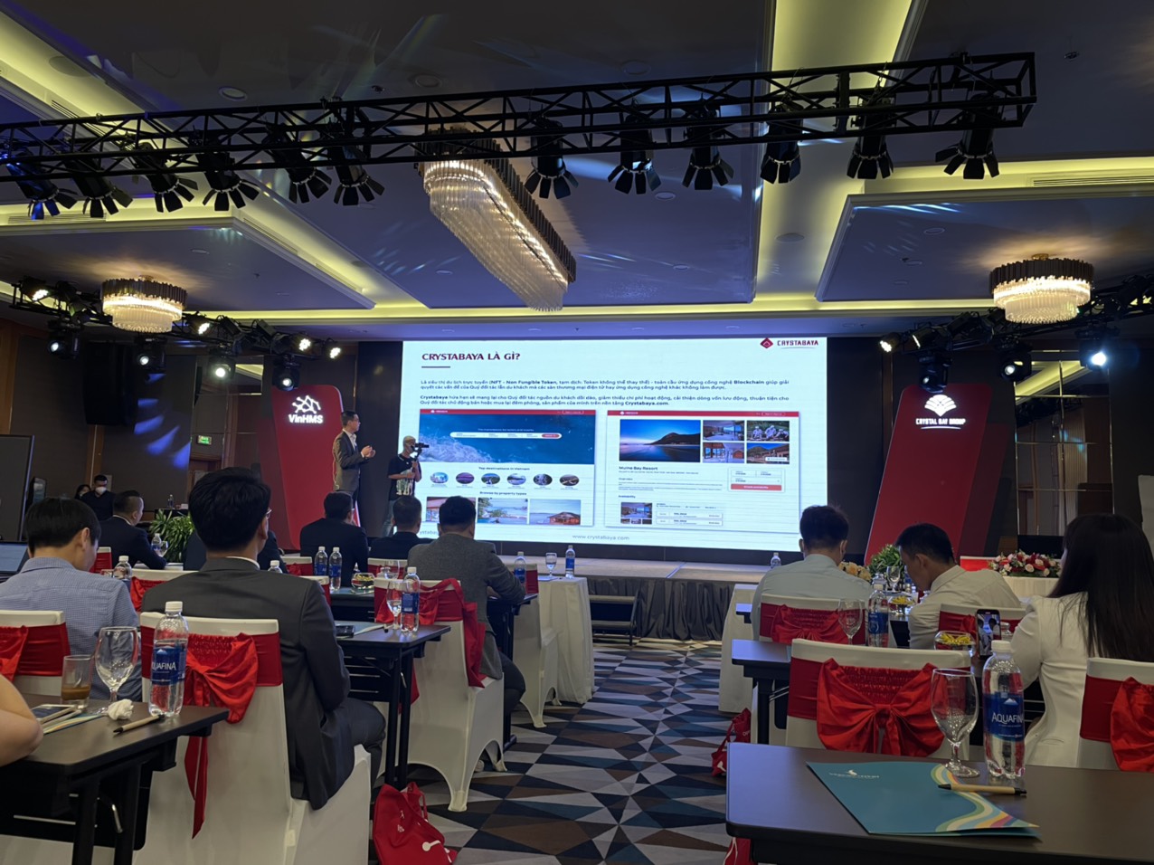 &Ocirc;ng L&ecirc; Xu&acirc;n Huy - Gi&aacute;m đốc Kinh doanh của Crystabaya chia sẻ về những lợi điểm nổi bật, đầy đột ph&aacute; của nền tảng giao dịch trực tuyến Crystabaya.