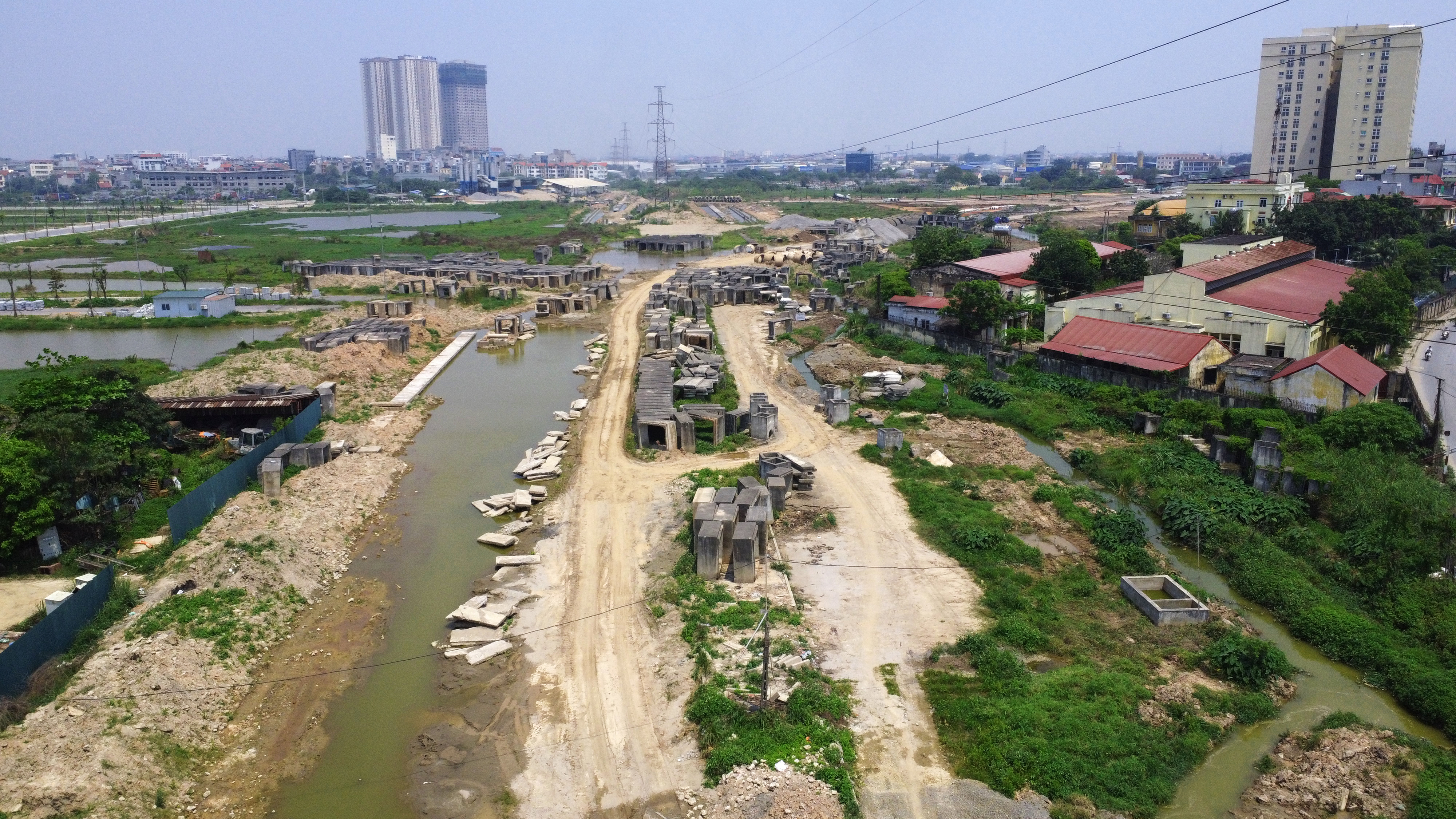 Đến cuối quý 1, trong khi nhiều địa phương giao vốn tăng so với kế hoạch Thủ tướng giao nhưng còn tới 72.000 tỷ kế hoạch vốn chưa được 27 bộ, cơ quan trung ương và 46 tỉnh thành phân bổ hết.