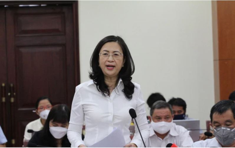 Bà Nguyễn Thị Bích Hạnh, Phó Cục trưởng Cục Thuế TP.HCM thông tin tại họp báo - Ảnh: AT.  