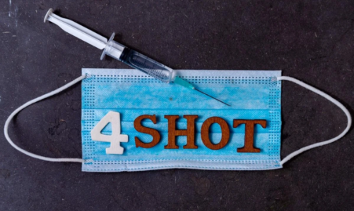 Hiệu lực của liều vaccine thứ 4 giảm đáng kể sau thời gian ngắn