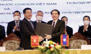 Hoàn thiện cơ chế, chính sách để thúc đẩy thương mại biên giới Việt – Lào