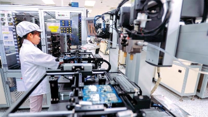 Labor market recovering in Q1 but marked by unsustainability