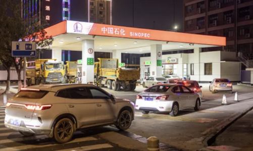 Trung Quốc loay hoay giữa chống lạm phát và cứu tăng trưởng