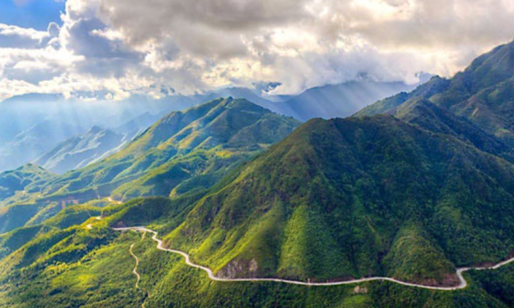 Sau khi xây hầm qua đèo Hoàng Liên, việc di chuyển từ Sa Pa sang Lai Châu nhanh chóng, an toàn hơn.