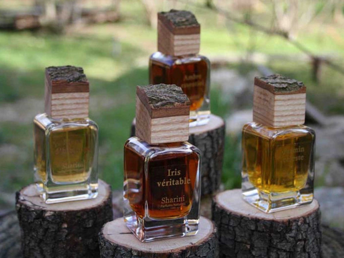 Những&nbsp;c&ocirc;ng thức l&agrave;m nước hoa cũng như mỹ phẩm của người cổ đại đang c&oacute; xu hướng quay trở lại.