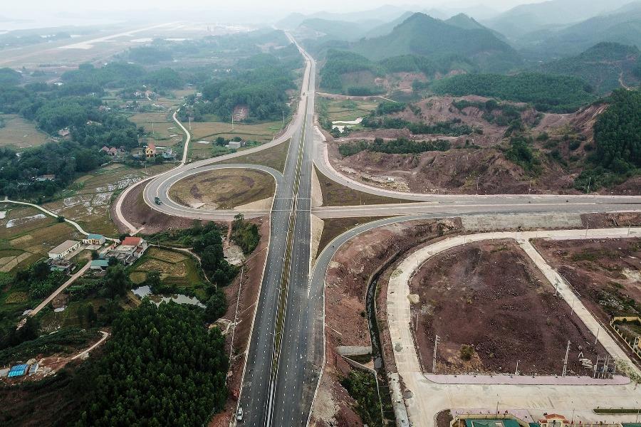 UBND tỉnh Tây Ninh là cơ quan có thẩm quyền triển khai thực hiện Dự án đầu tư xây dựng đường cao tốc Gò Dầu - Xa Mát giai đoạn 1.