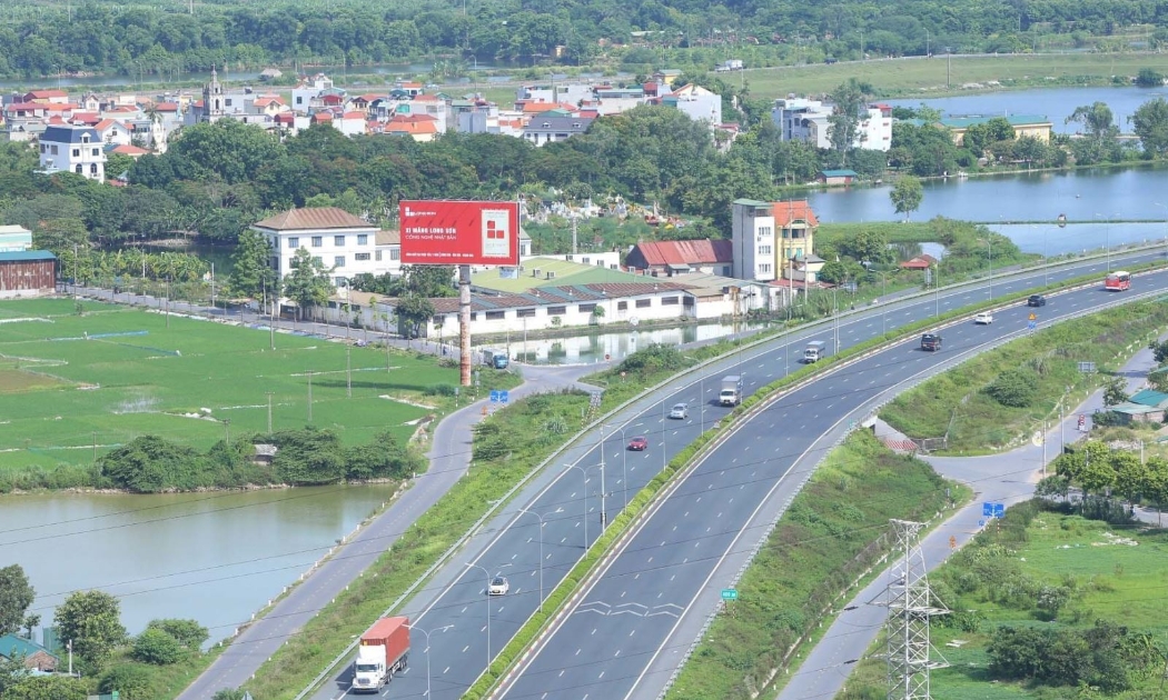 Đường cao tốc Pháp Vân - Cầu Giẽ (huyện Thanh Trì, Hà Nội). Ảnh: TTXVN