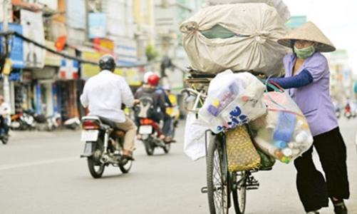 Cần xác định lực lượng “ve chai, đồng nát” là một nghề để có cơ chế hỗ trợ phù hợp