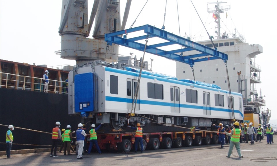 Đến nay đã có 13/17 đoàn tàu của tuyến metro số 1 Bến Thành - Suối Tiên đã nhập từ Nhật Bản về TP.HCM.