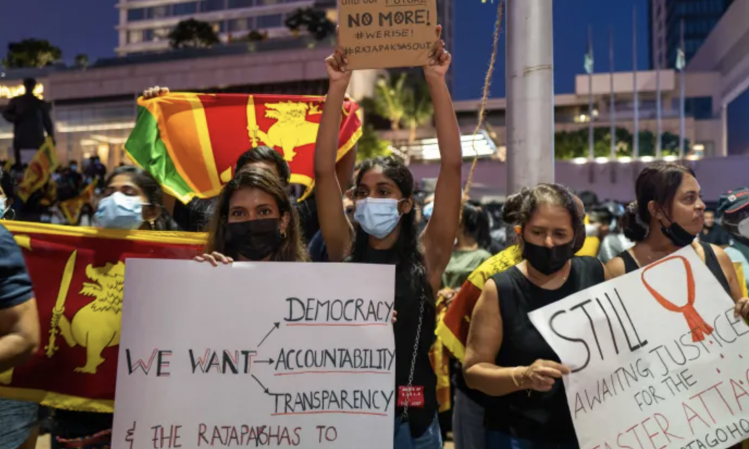 Biểu tình ở thủ đô Colombo của Sri Lanka hôm 17/4 - Ảnh: Getty/CNBC.