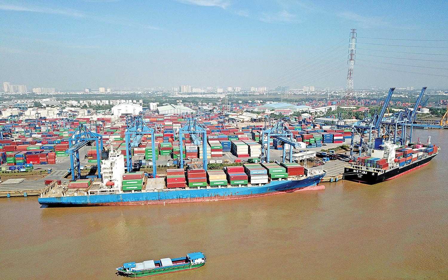 Việc thu phí cảng biển tại TP HCM đang diễn ra thuận lợi, đúng kế hoạch