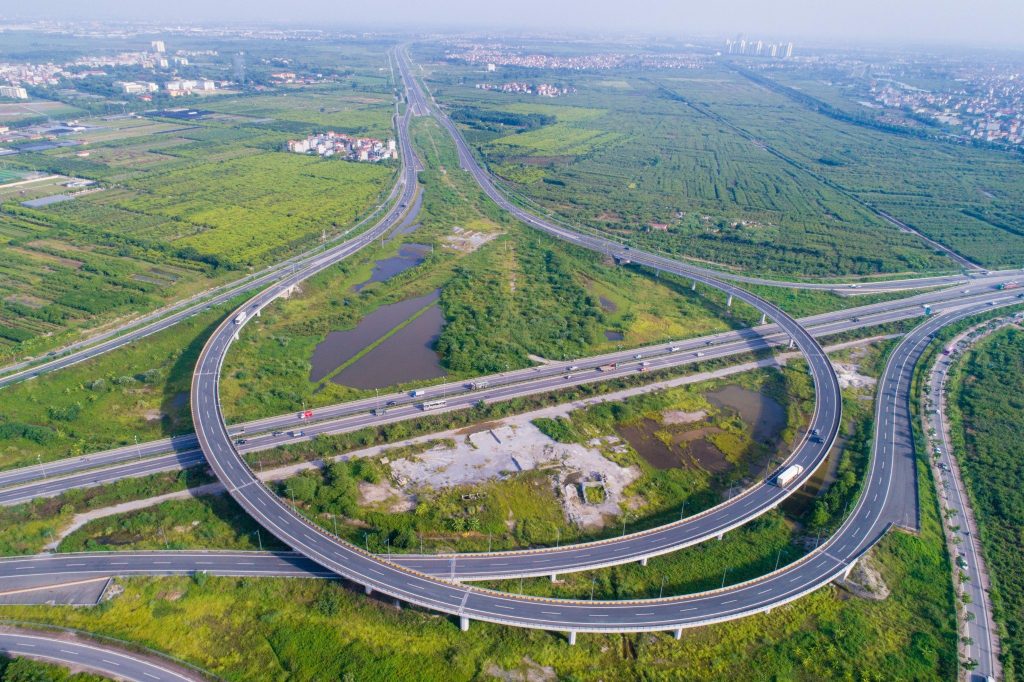 Việc triển khai thu phí không dừng trên toàn tuyến cao tốc Hà Nội - Hải Phòng đã hoãn đi hoãn lại nhiều lần. 