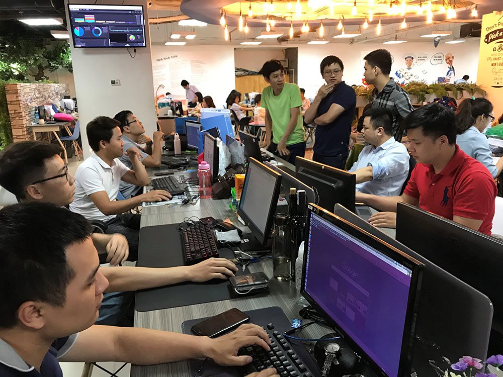 Tác phong làm việc, kỹ năng và ý thức nghề nghiệp cũng là điều cần nói đến bởi đây cũng là những thành tố làm nên một lao động chất lượng cao. Ảnh minh họa.