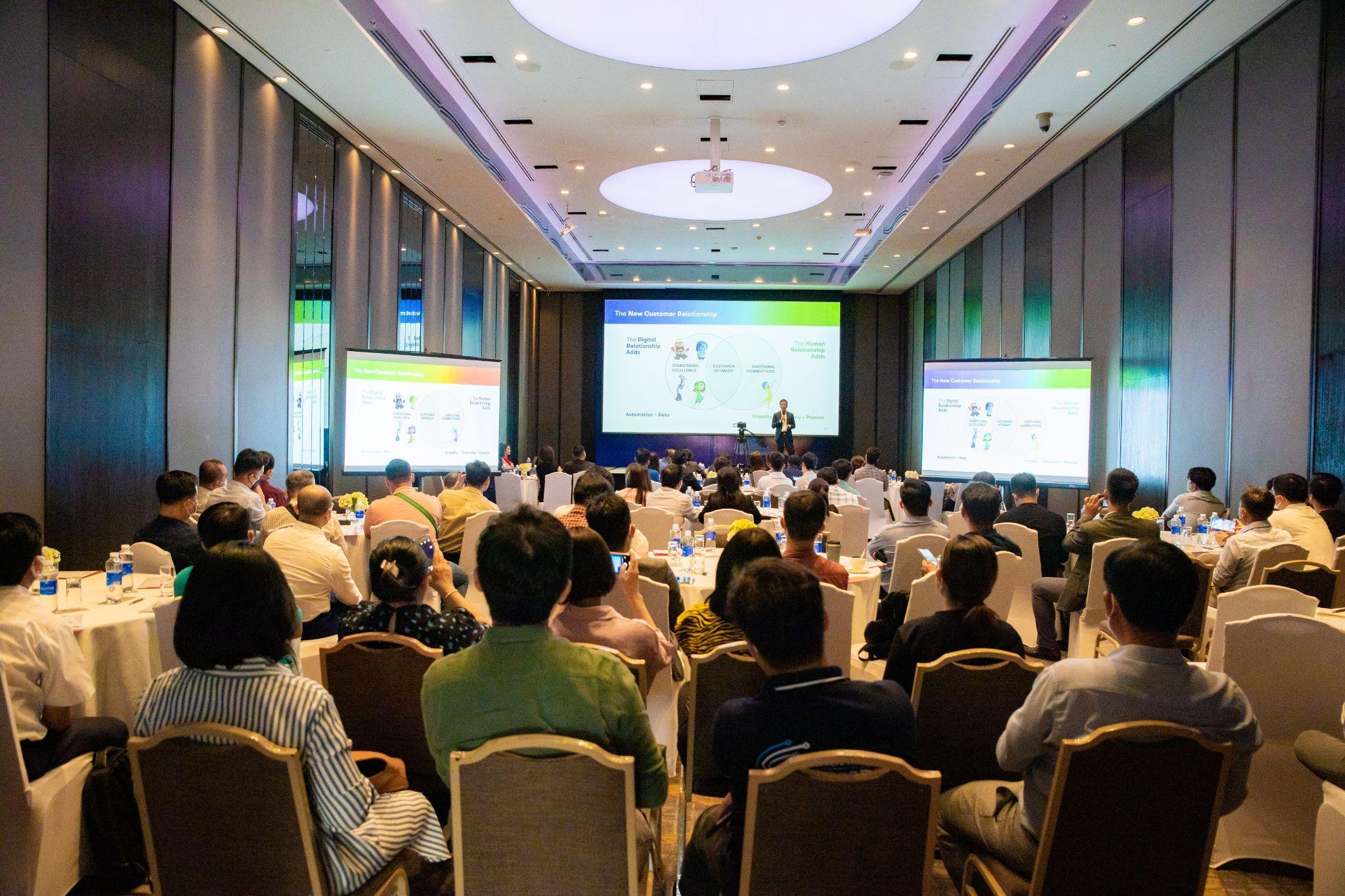 Hội thảo do FPT Software tổ chức thu h&uacute;t đ&ocirc;ng đảo người tham dự.