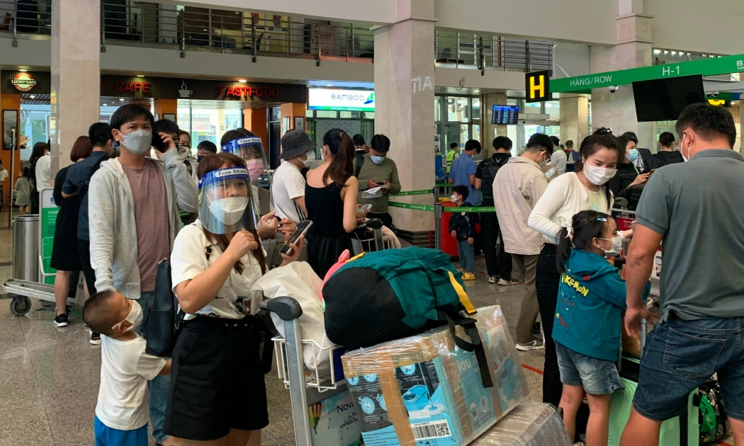 Cục Hàng không Việt Nam đề nghị bố trí đủ nhân lực, đảm bảo an toàn, phục vụ tốt nhất nhu cầu đi lại của nhân dân và không để xảy ra tình trạng tăng giá vé trái quy định trong các ngày cao điểm.