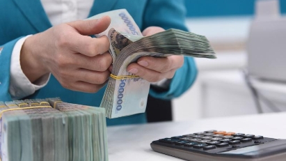 Deposit rates tipped to continue rising